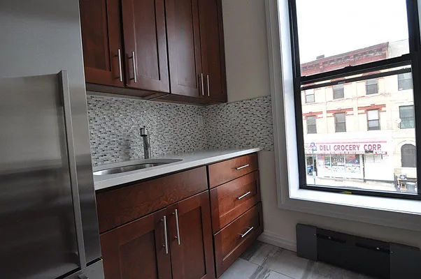 Rented by Bohemia Realty Group | media 27