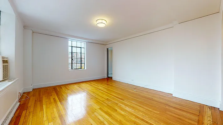 Rented by Bond New York | media 2