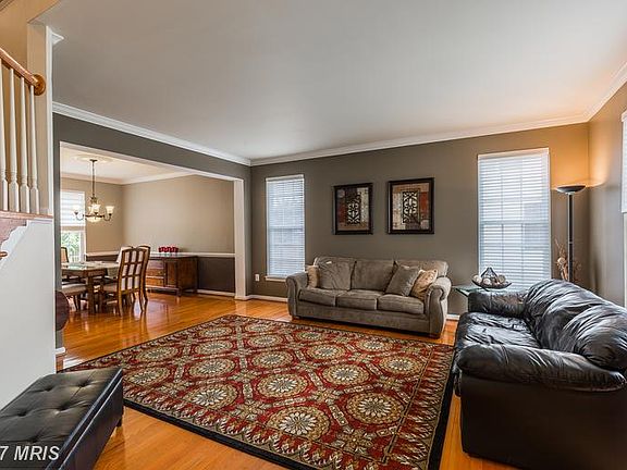 4th image of 9006 Merlot Ct