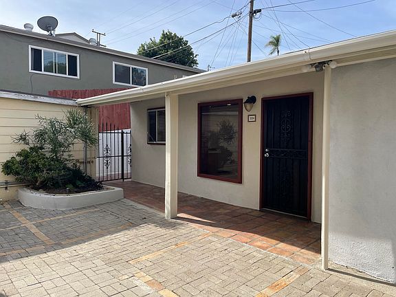 3rd image of 3334 Boundary St