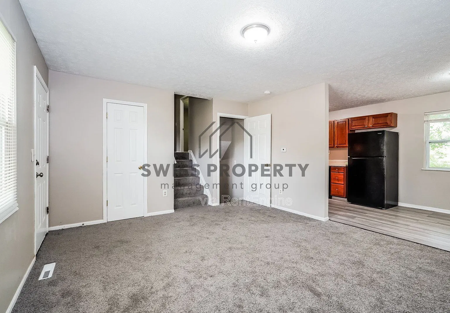 3 bed, 1.0 bath, 1332 sqft, $1,700 — Photo 3