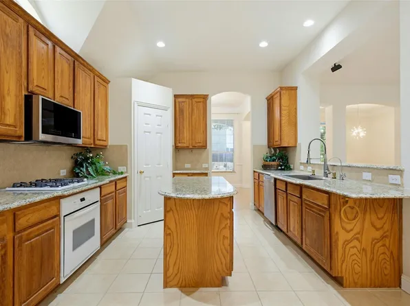 4402 Horizon Dr, Garland, TX 75043