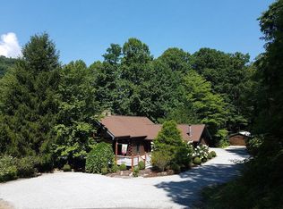 199 Bold Creek Trl, Glenville, NC 28736
