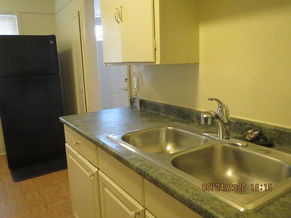 4th image of 2897 Alma St
