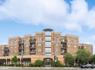 5588 N Lincoln Ave APT 203, Chicago, IL 60625