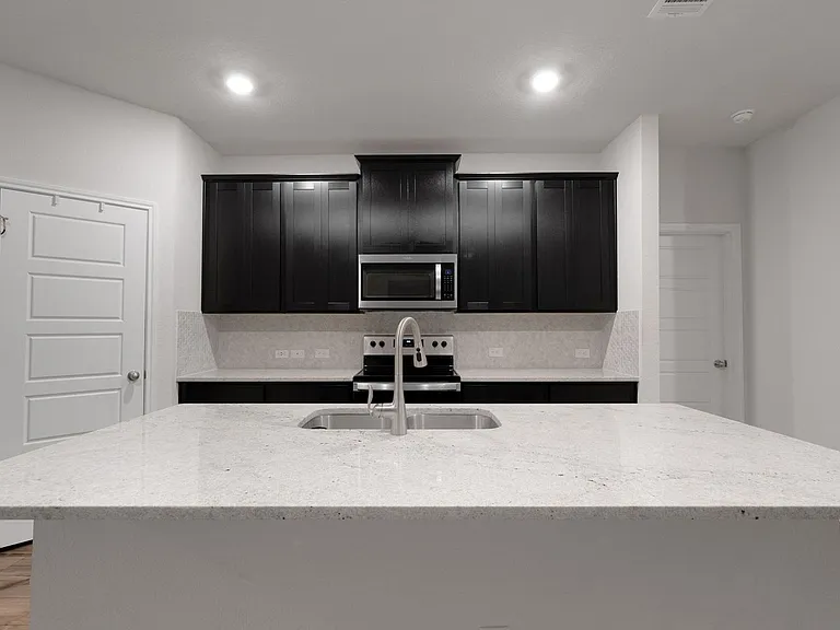 3025 Charyn Way — Photo 26