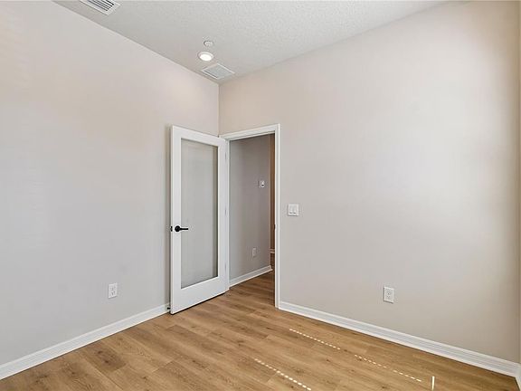 4th image of 4337 Roush Ave