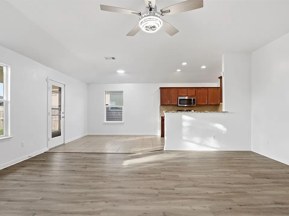 448 Nottingham Loop