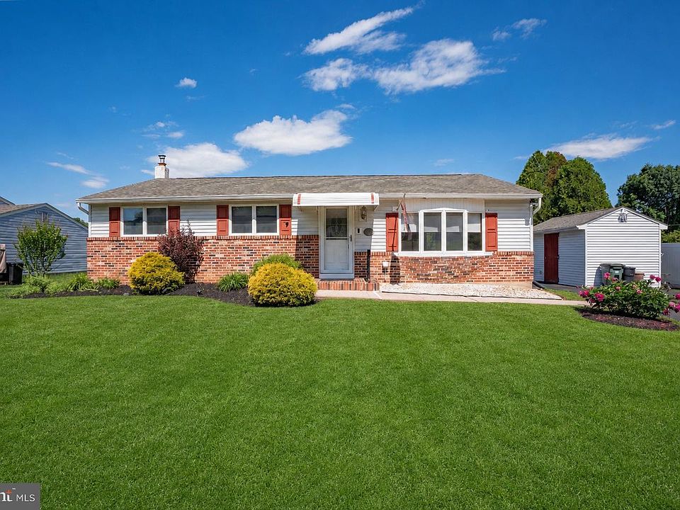 1st image of 2022 Herrick Ave