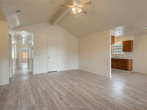 4th image of 4752 Brompton Ln