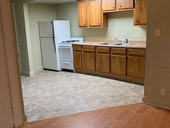 4th image of 133 N Riverview Dr #143-N