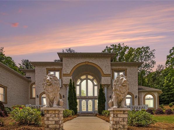 2425 Wild Oak Ct, Stockbridge, GA 30281
