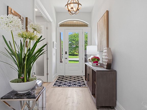 3rd image of 7703 Freesia Cir