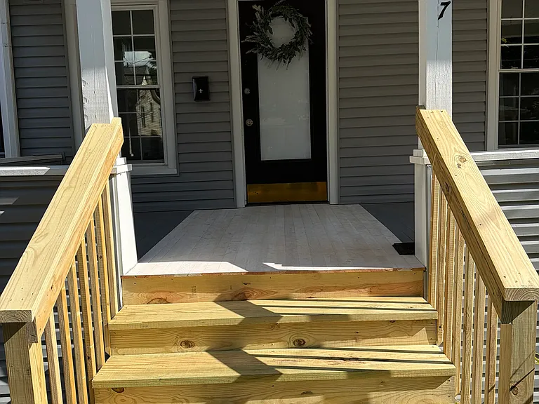 947 Jefferson Ave — Photo 4