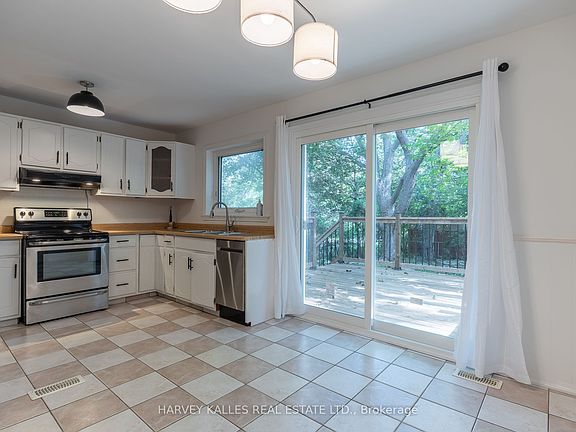 4th image of 2258 Brookhurst Rd