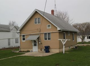 958 Cherry St, Ocheyedan, IA 51354