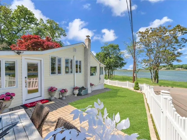 144 Riviera Drive, Kings Park, NY 11754