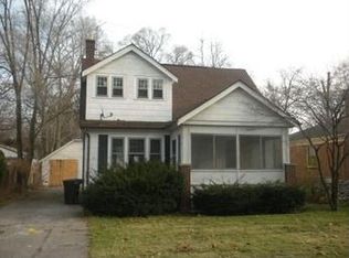 17350 McIntyre St, Detroit, MI 48219