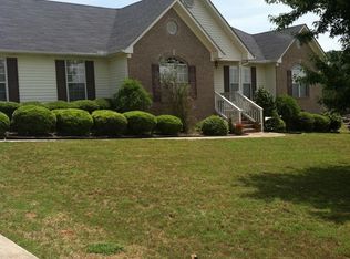 904 Ridgeway Dr, Oneonta, AL 35121