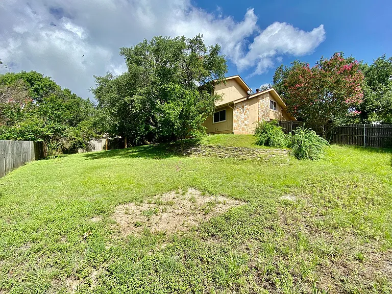 7219 Scenic Brook Dr — Photo 31