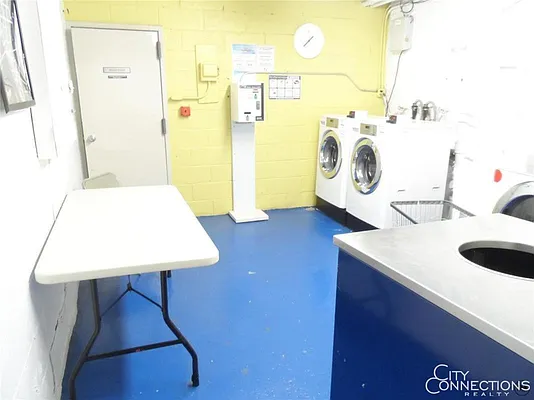 Rented by City Connections Realty | media 18