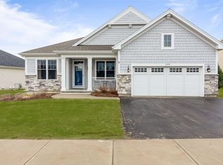 233 Dunmore Ln, Williston, VT 05495