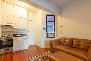 Rented by Batra Group Inc