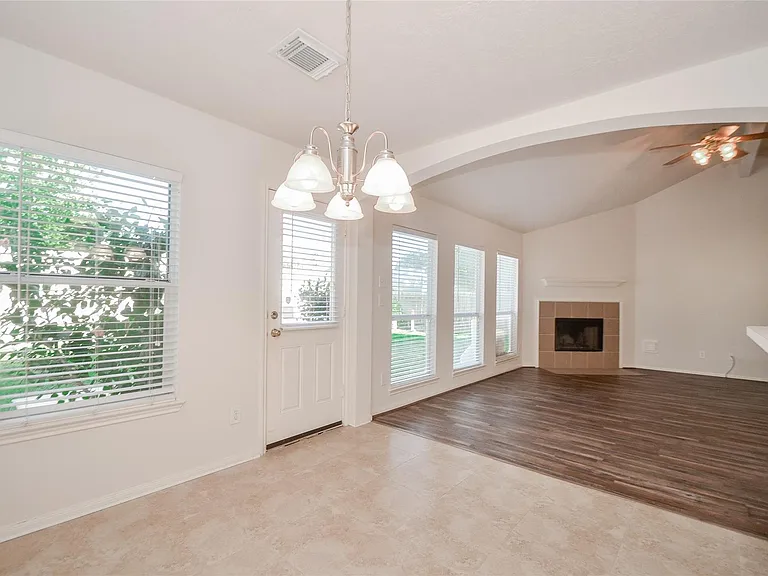 3314 Rainport Dr — Photo 16