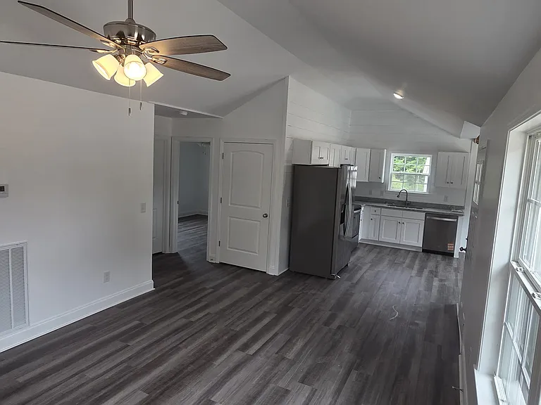 164 Silas Way #A — Photo 17