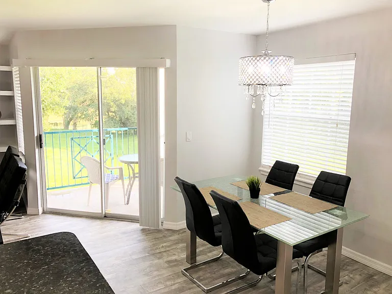 7220 Westpointe Blvd — Photo 3