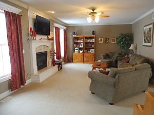 5th image of 5301 Sibley Ct