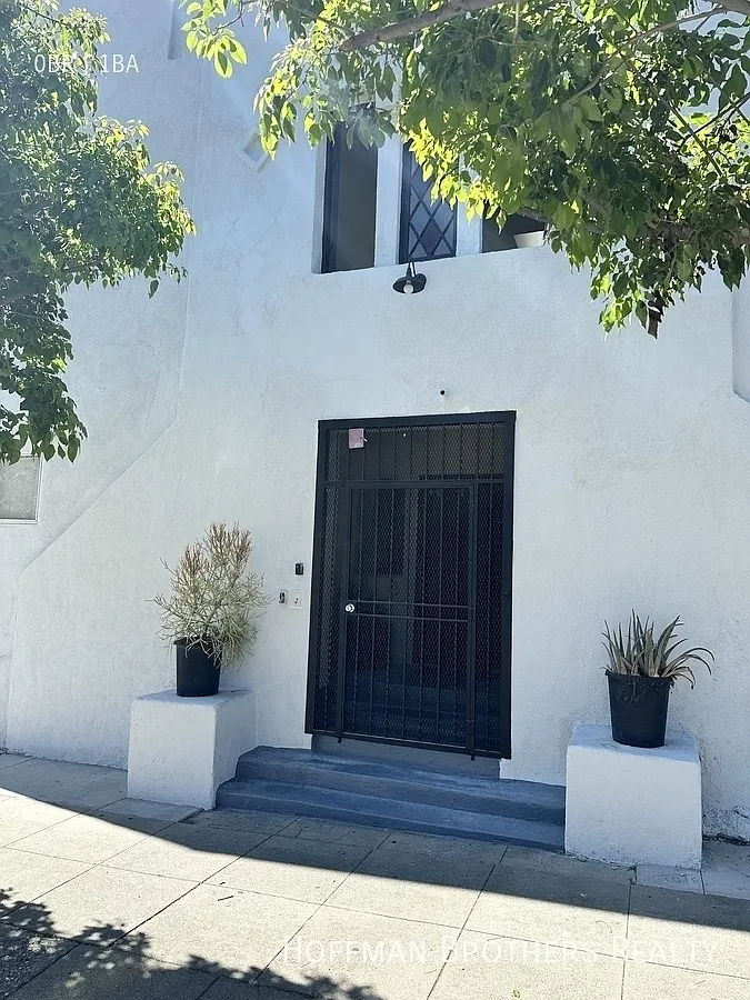 1001 Hyperion Ave Los Angeles, CA 90029 — Photo 3