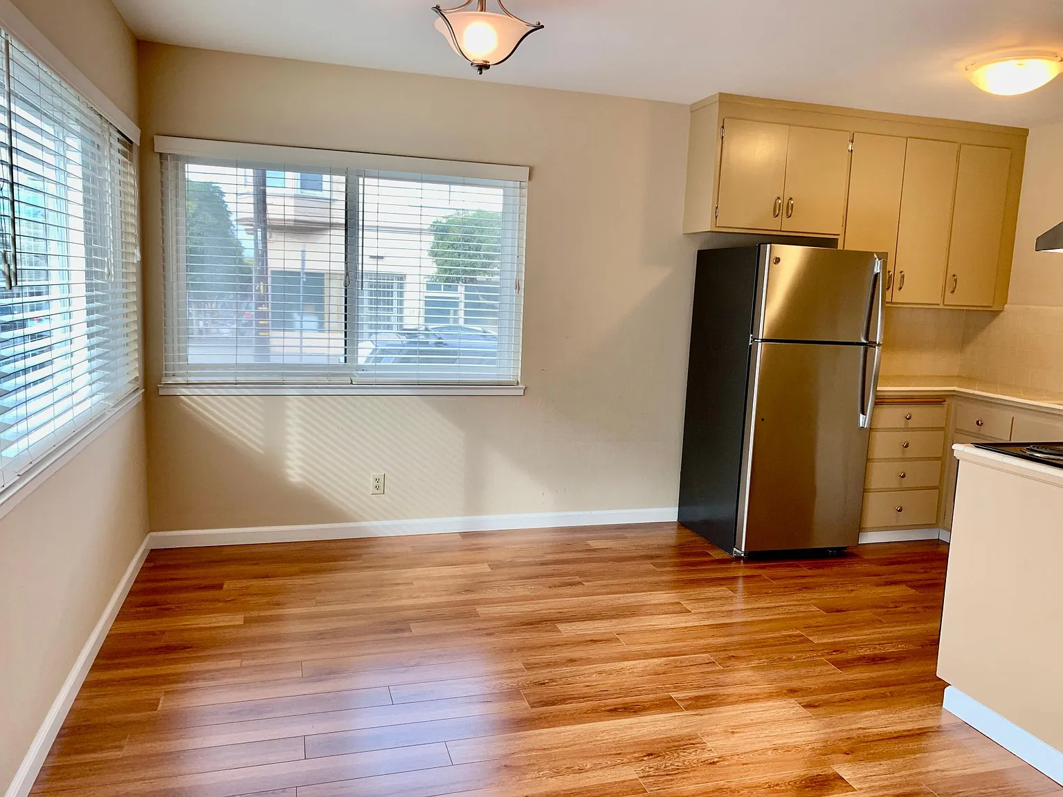 1 bed, 700 sqft, $4,400 — Photo 4