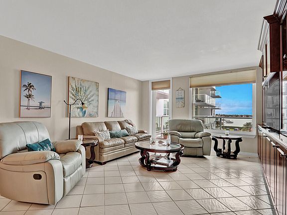 2nd image of 3450 S Ocean Boulevard #327