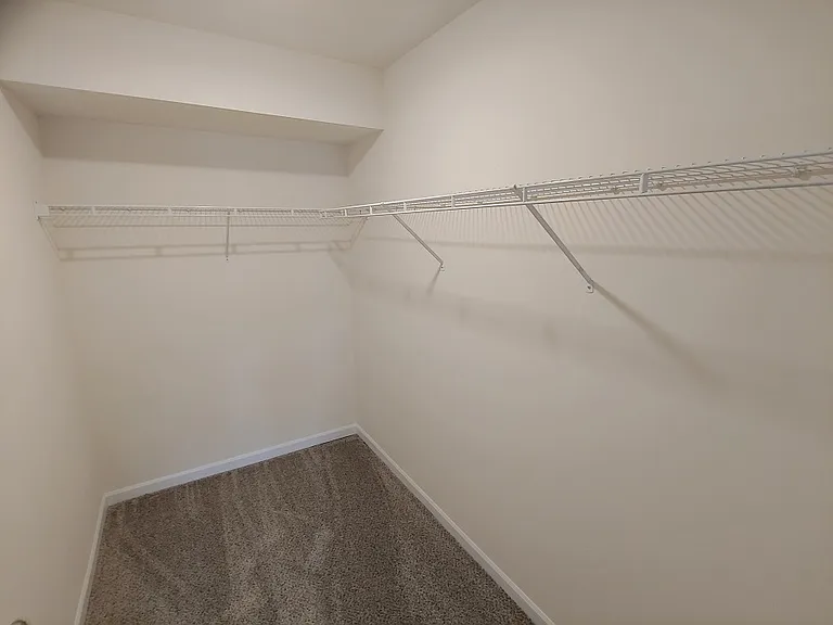 Spacious Units- Delavan — Photo 23