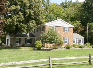 365 Heritage Rd, Aurora, OH 44202