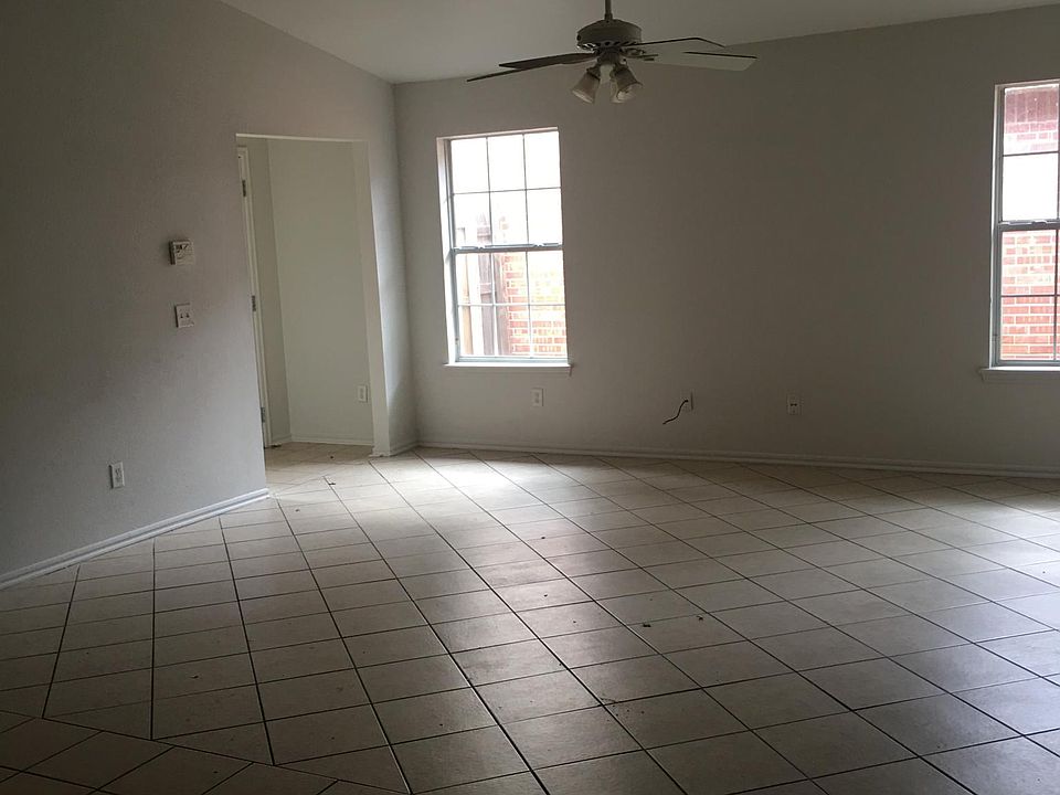 2nd image of 9232 Orange Dr