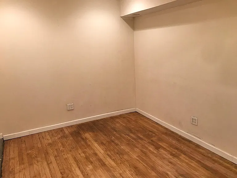 9616 S Exchange Ave #1 — Photo 18