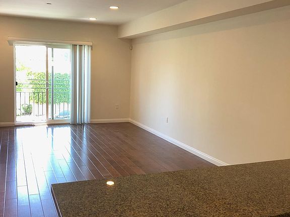 5th image of 1488 Rexford Dr Unit 103