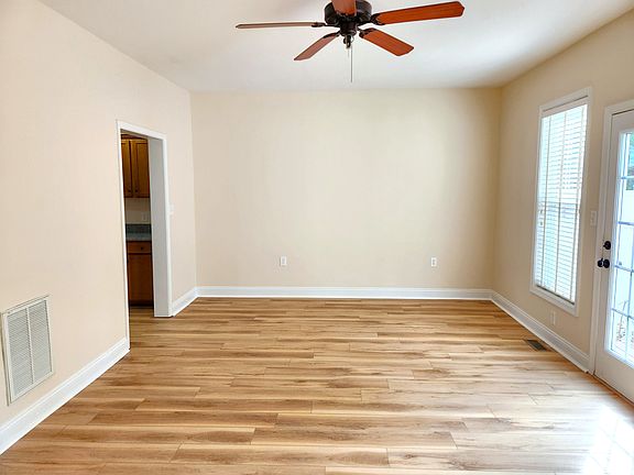 4th image of 3008 Hill St Unit 310