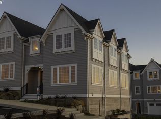 1128 NE Seascape Ave, Depoe Bay, OR 97341