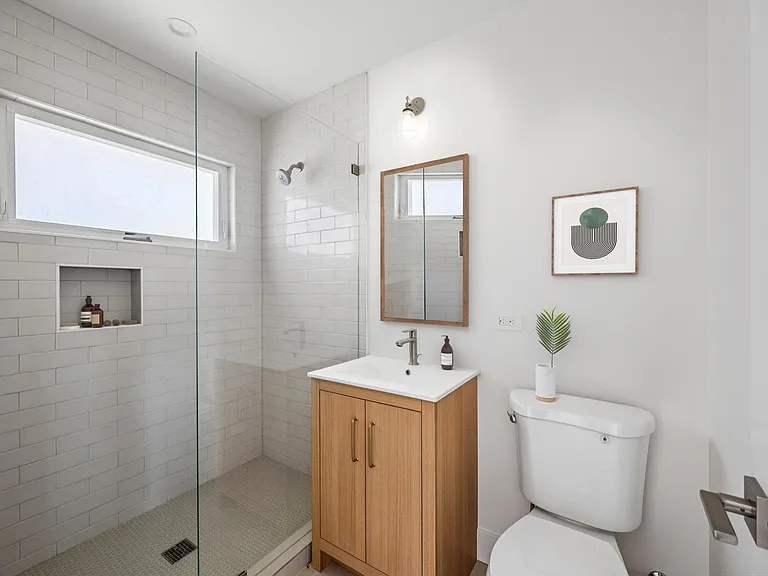 144 Filbert Ave #D — Photo 7
