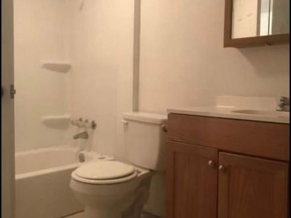 5th image of 1407 W Highland Ave