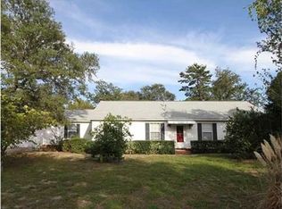 209 Shirley Dr, Gulf Breeze, FL 32561