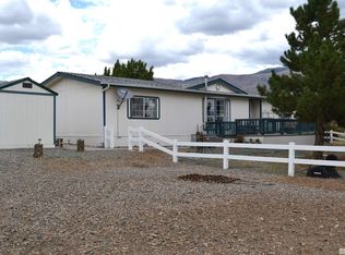 1521 Opal Ct, Wellington, NV 89444