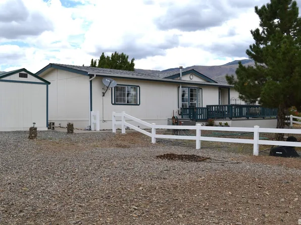 1521 Opal Ct, Wellington, NV 89444