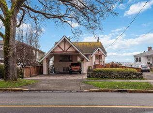 1811 Hollywood Cres, Victoria, BC