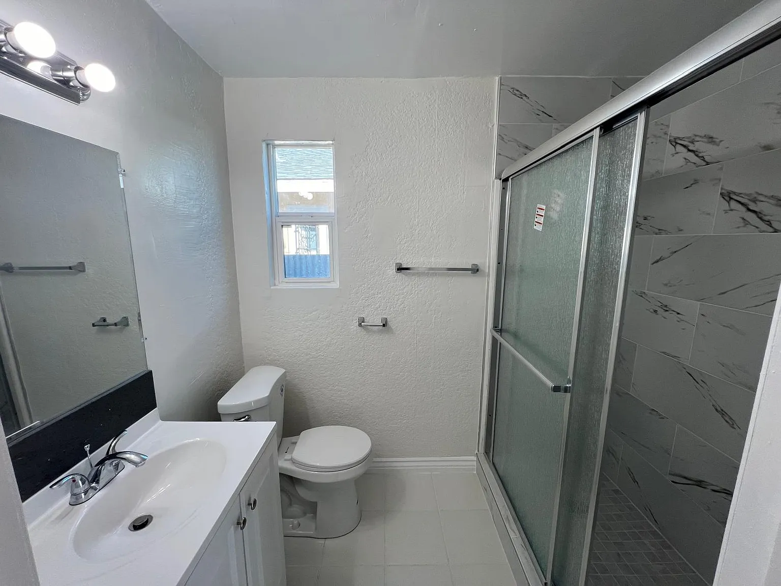 3 bed, 2.5 bath, $3,800 — Photo 4