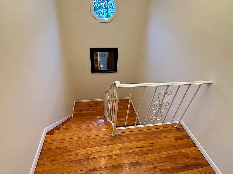 14 Austin Ave #2 — Photo 9