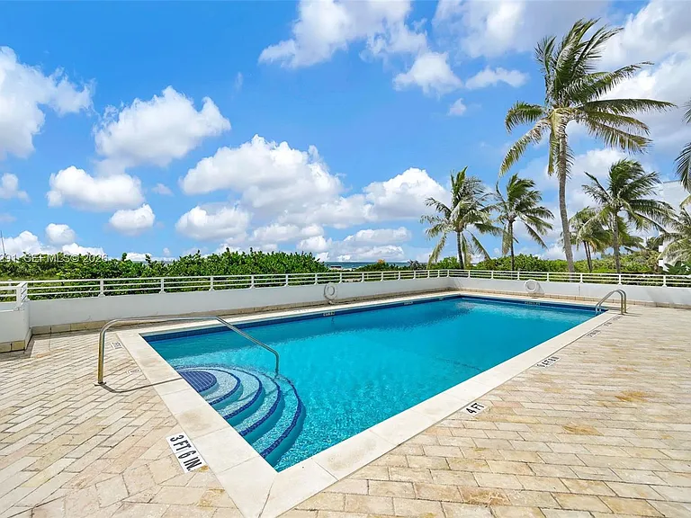 345 Ocean Dr #623 — Photo 43